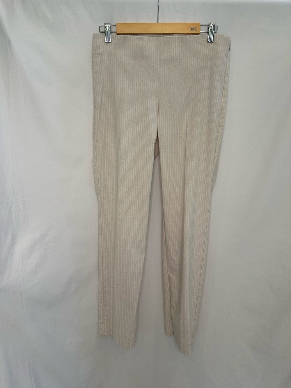 White House Black Market Cream Ribbed Straight-Leg Pants